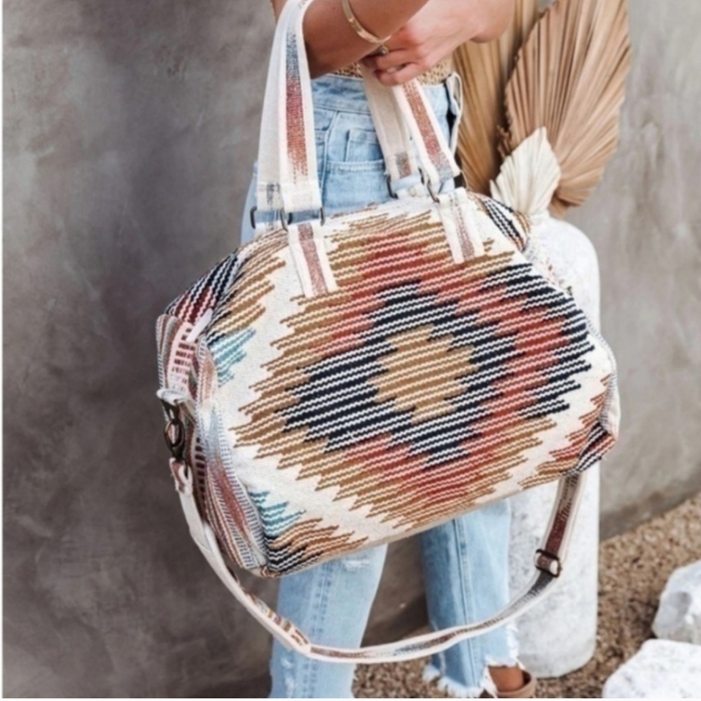 DESERT BOHEMIAN WEEKEND WOVEN BAG NWT